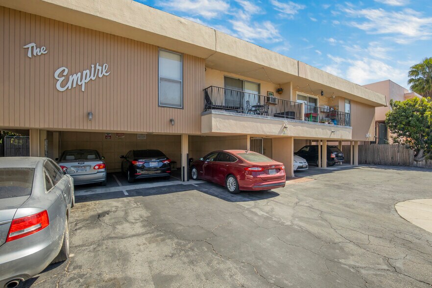 More Photos Of 3674 Empire Dr, Los Angeles Apartments For Sale