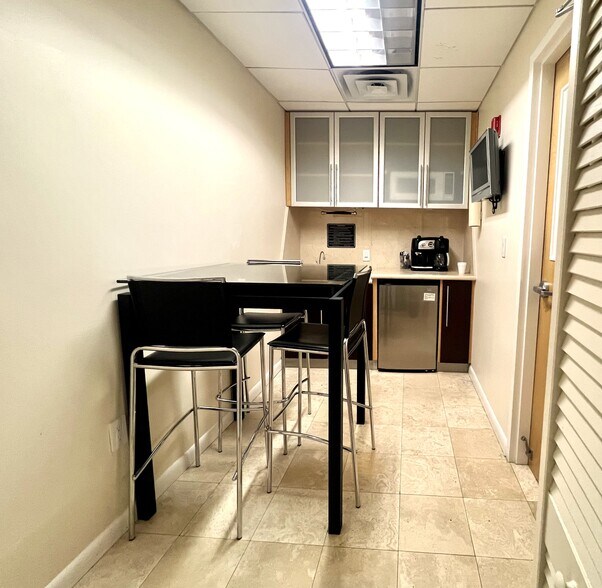More Photos Of 3363 NE 163rd St, North Miami Beach Medical For Sale