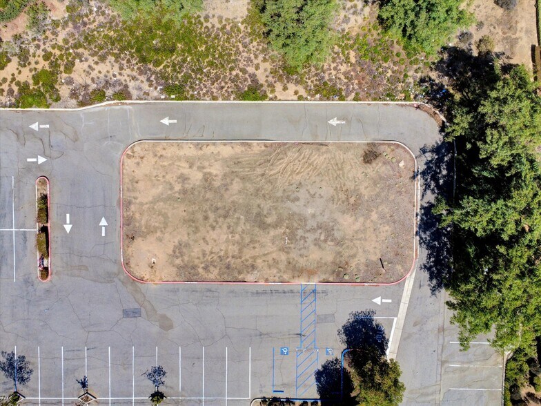 More Photos Of Canyon Springs Parkway, Riverside Land For Lease