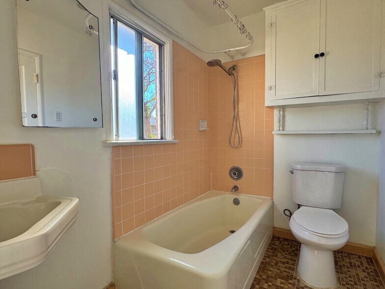 More Photos Of 1852 260th St, Lomita Apartments For Sale