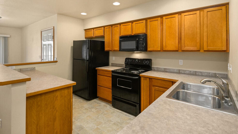 More Photos Of 7206-7208 NE 182nd St, Kenmore Apartments For Sale