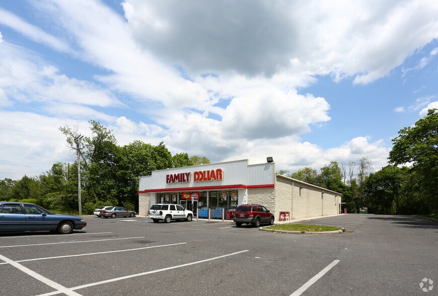 Primary Photo Of 825 N Delsea Dr, Clayton Freestanding For Sale