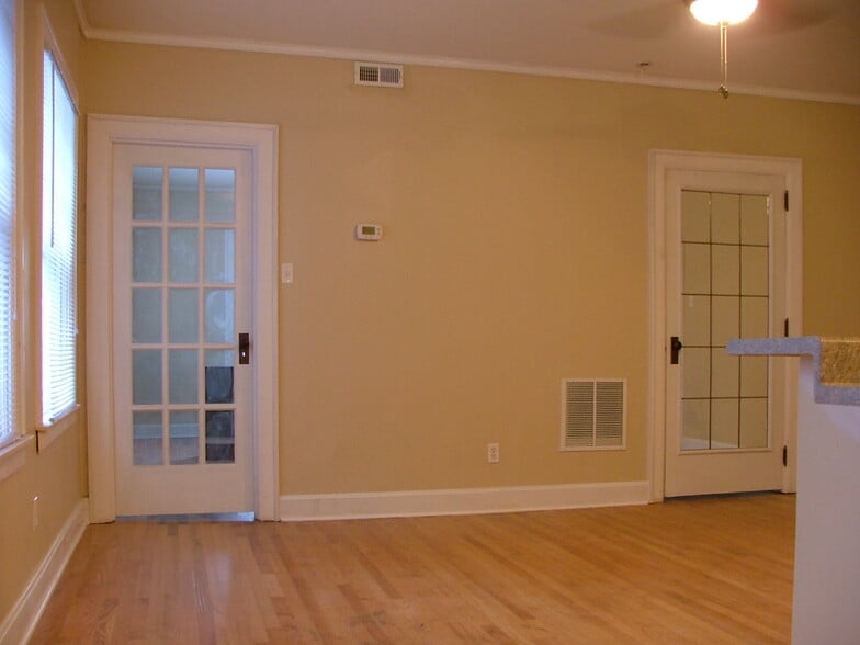 More Photos Of 317 E 38th St, Indianapolis Apartments For Sale