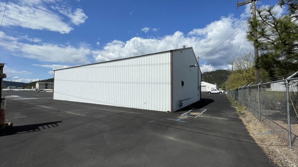 More Photos Of 689 Commerce Dr, Smelterville Warehouse For Lease