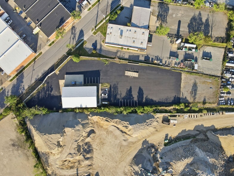 More Photos Of 4801 Stamp Rd, Marlow Heights Warehouse For Lease