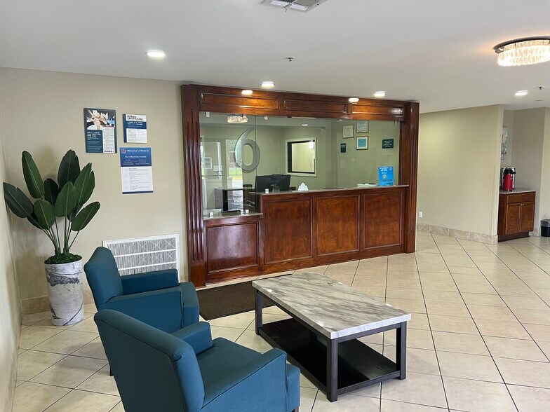 More Photos Of 125 Dixie Ave, Houma Hotel For Sale