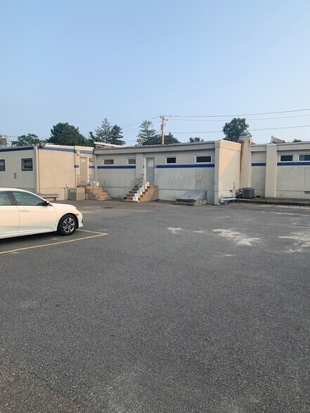More Photos Of 111 Carleton Ave, Islip Terrace Medical For Lease