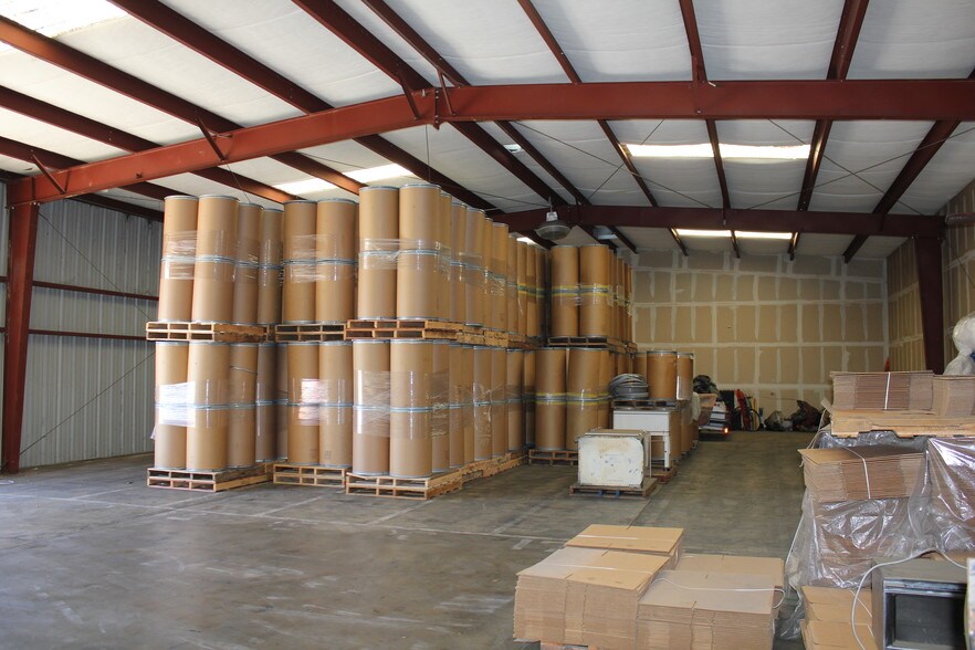 More Photos Of 250 Commerce Ave, Atwater Warehouse For Lease