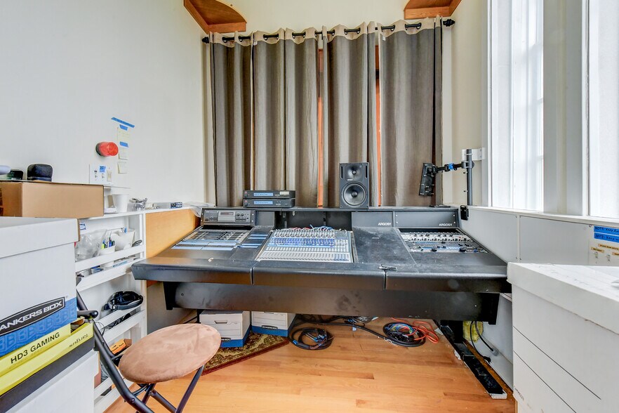 More Photos Of 1313 Washington St, Sumner Religious Facility For Sale