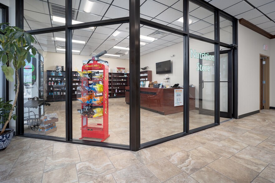 More Photos Of 4200 Carriage Way, Weatherford Medical For Lease