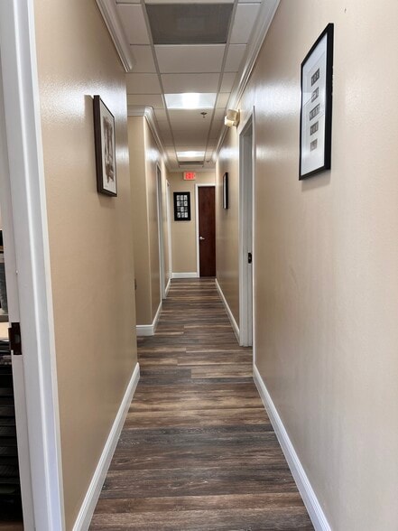 More Photos Of 3239 Old Winter Garden Rd, Orlando Flex For Sale