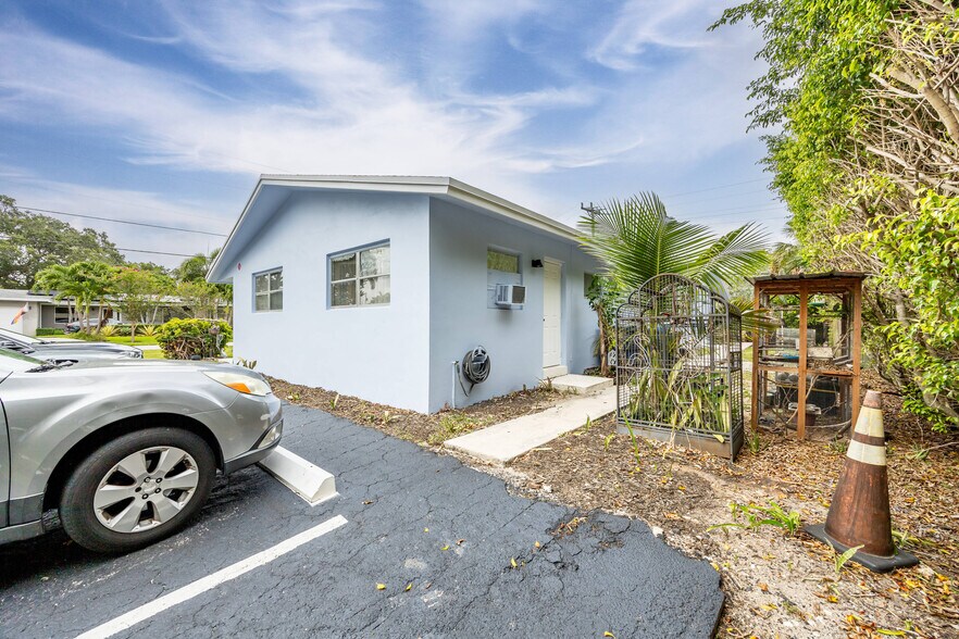 More Photos Of 124 NW 21st Ct, Wilton Manors Apartments For Sale