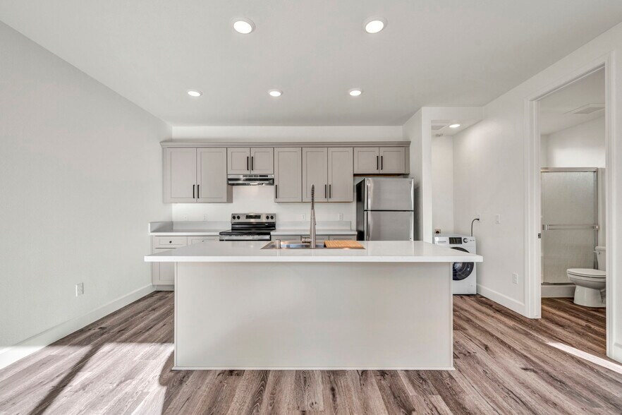 More Photos Of 542 7th St, Sparks Apartments For Sale