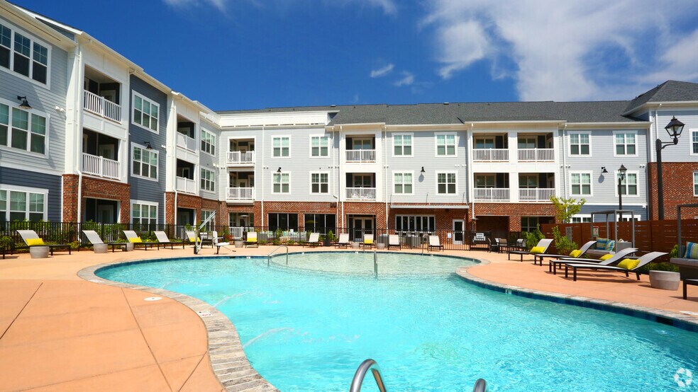 More Photos Of 301 Continental Pkwy, Newport News Apartments For Sale