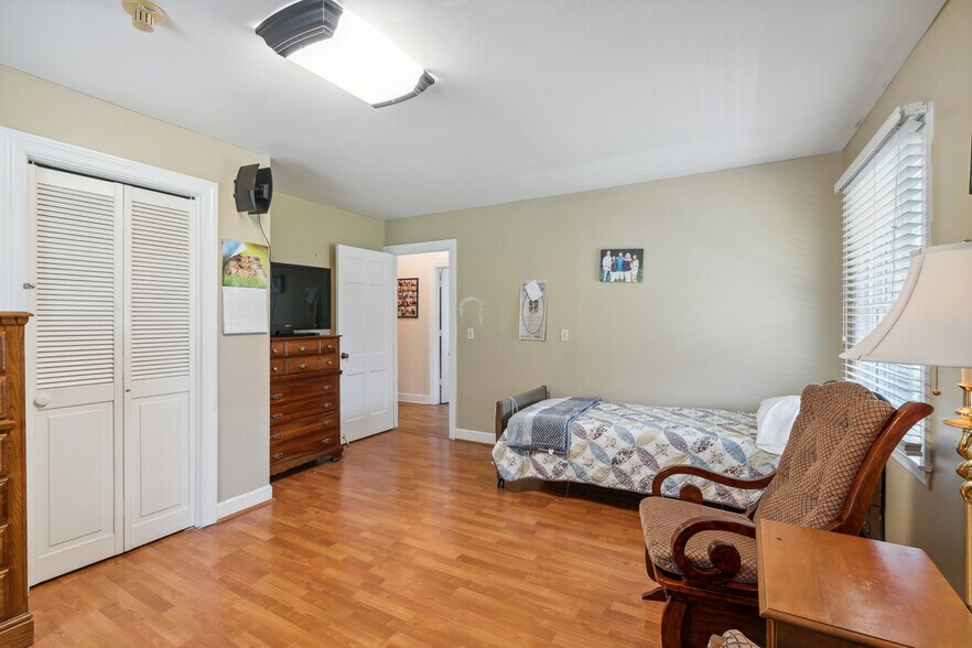 More Photos Of 639 N Broadway, Portland Assisted Living For Sale