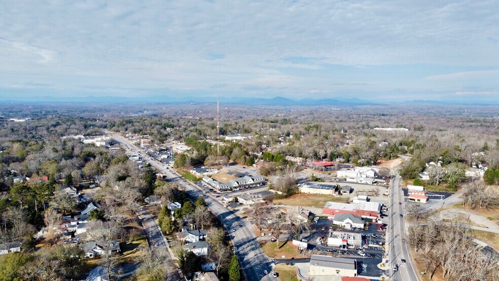 More Photos Of 1102 Thompson Bridge Rd, Gainesville Office For Lease
