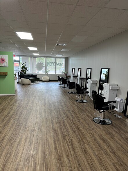 More Photos Of 5879-5891 S Transit Rd, Lockport Storefront For Lease