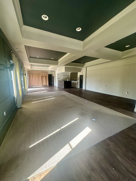 More Photos Of 3265 S Eufaula Ave, Eufaula Truck Stop For Sale