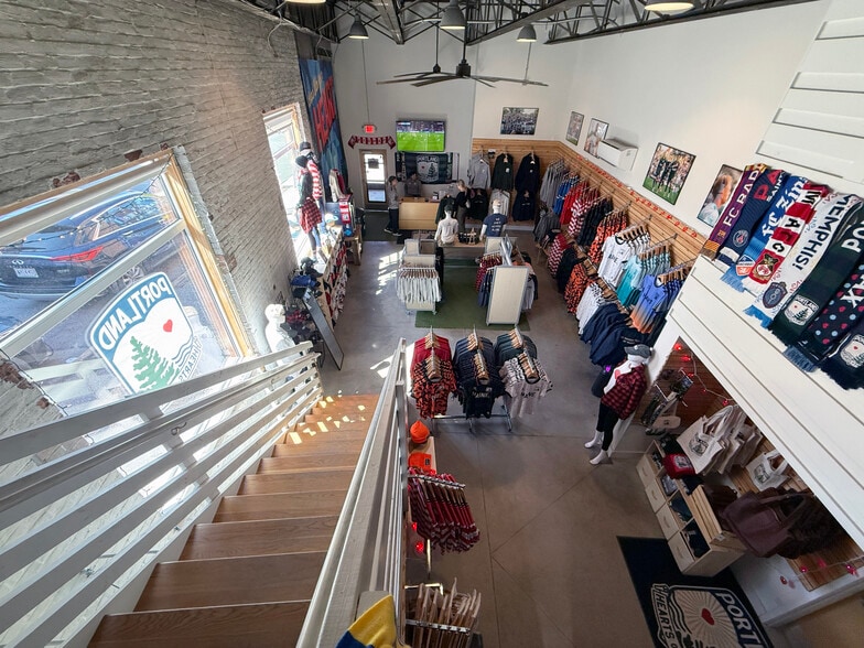 More Photos Of 65 Hanover St, Portland Warehouse For Lease