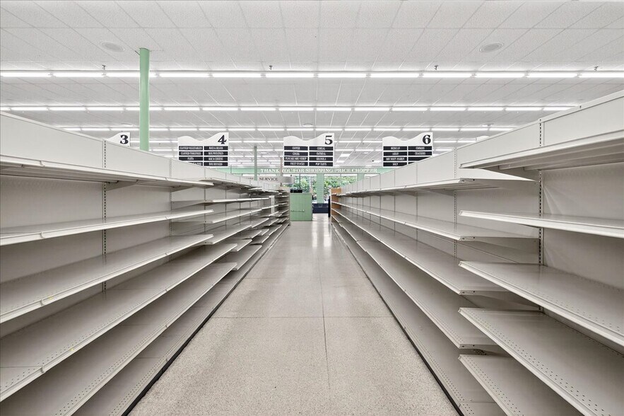 More Photos Of 4634-4639 Gravois Rd, House Spgs, House Springs Supermarket For Lease