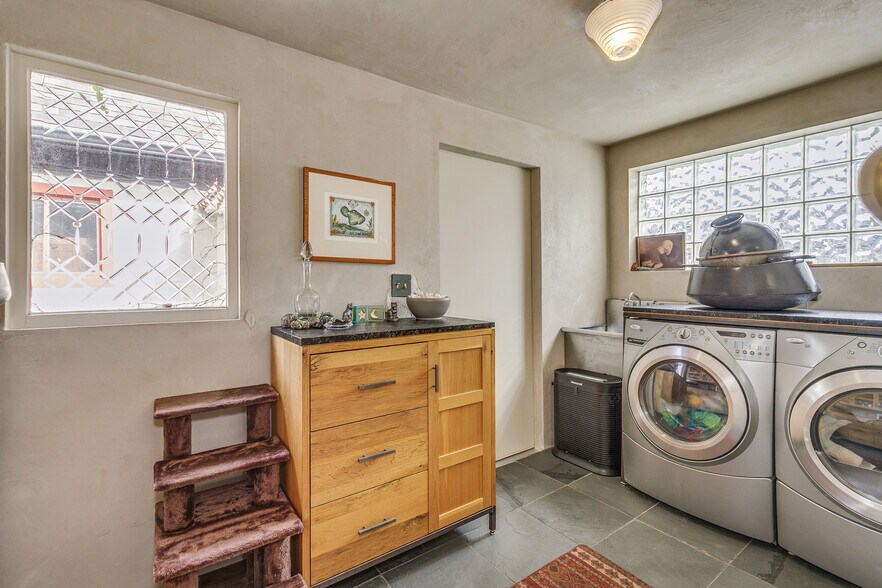 More Photos Of 3401-3405 S Lyndale Ave, Minneapolis Storefront Retail Residential For Sale