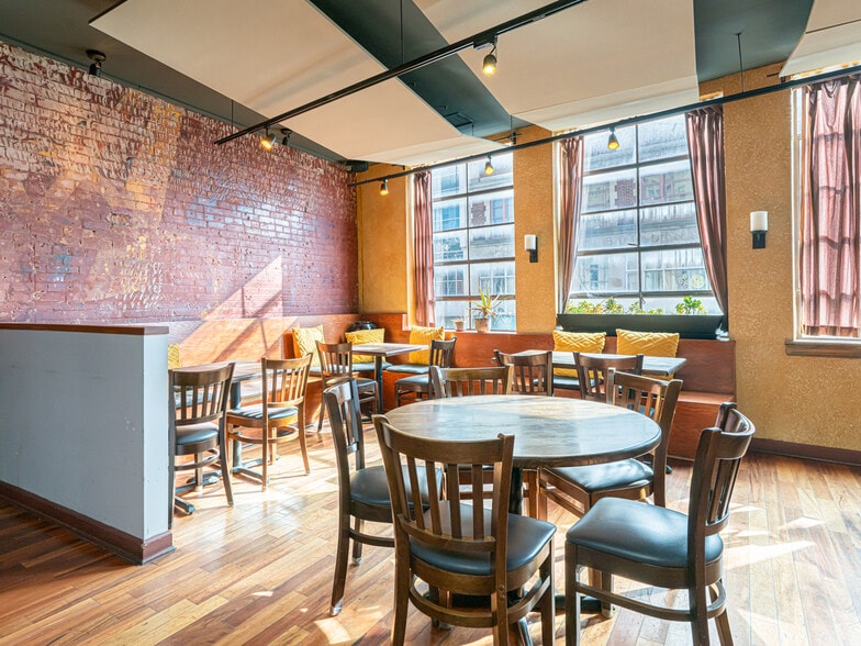 More Photos Of 24-28 Wall St, Asheville Storefront Retail Office For Lease