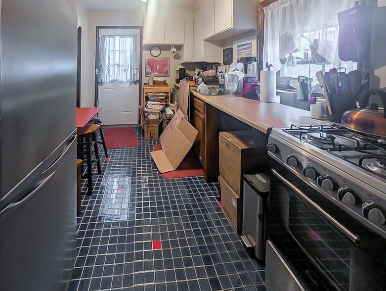 More Photos Of 21 N 2nd St, Easton Storefront Retail Residential For Sale