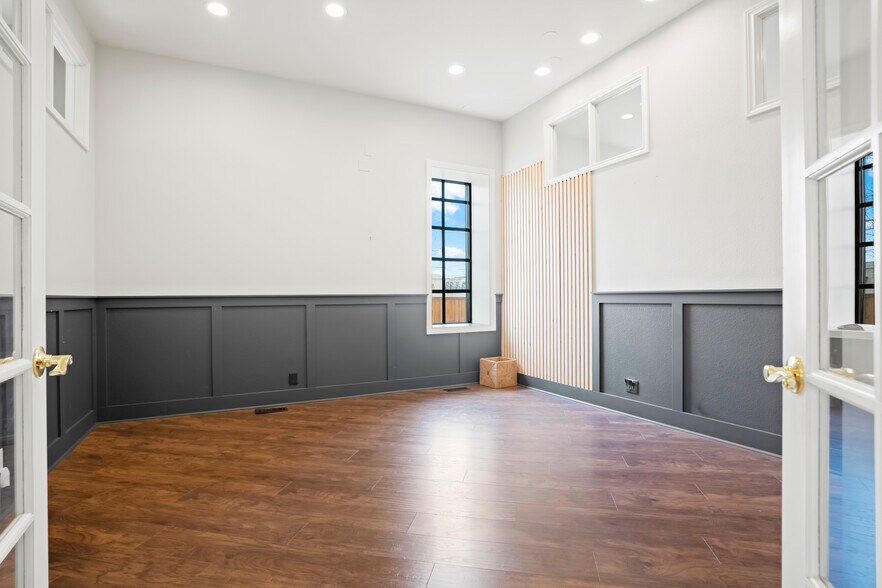 More Photos Of 2505 W Alamo Ave, Littleton Freestanding For Sale