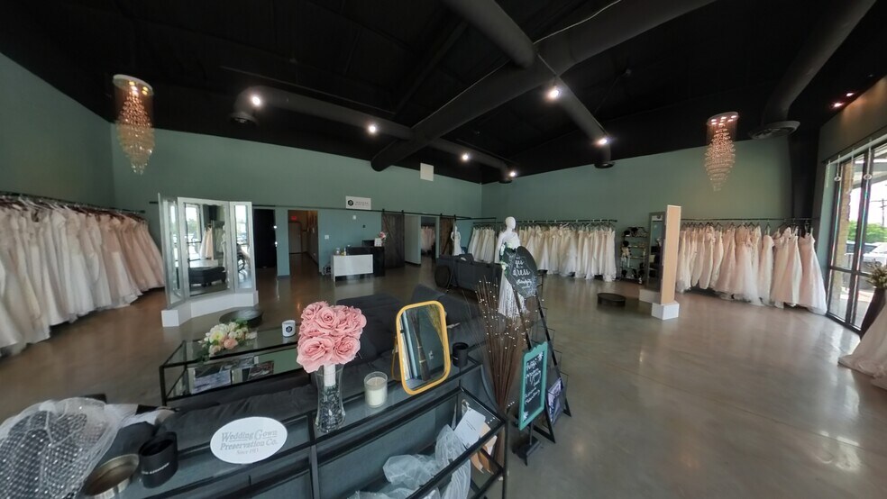 More Photos Of 828 FM 646, League City General Retail For Sale