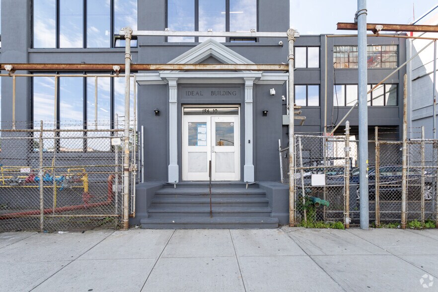 More Photos Of 184-10-184-60 Jamaica Ave, Jamaica Manufacturing For Lease