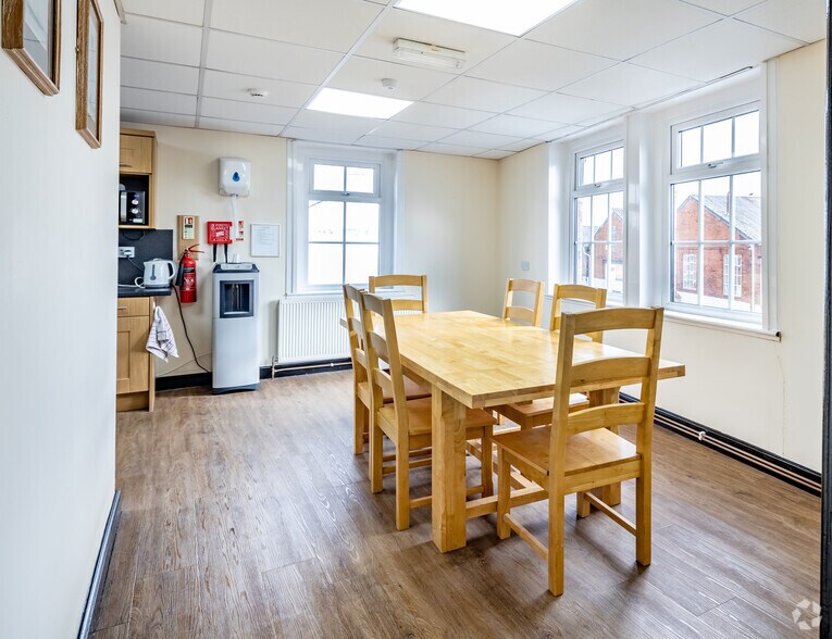 More Photos Of Mart Ln, Ormskirk Office For Lease