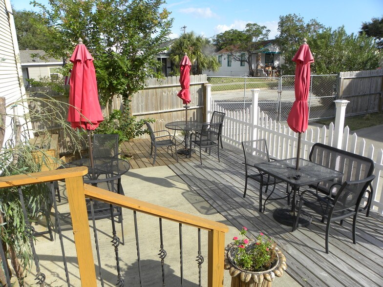 More Photos Of 712 7th St, Galveston Restaurant For Lease