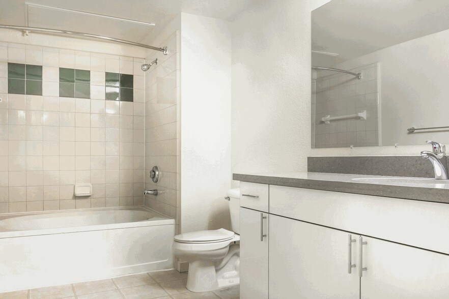 More Photos Of 1950 N Pennsylvania St, Denver Apartments For Lease