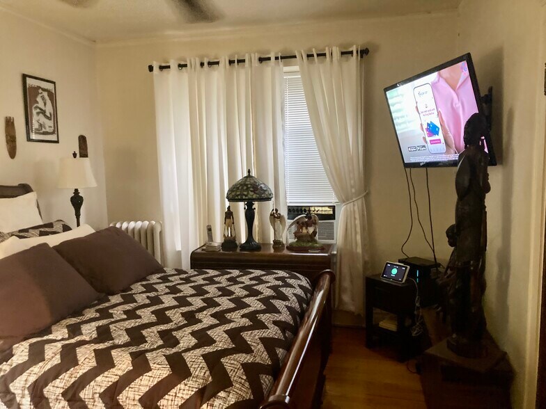 More Photos Of 8027 S Drexel Ave, Chicago Multifamily For Sale