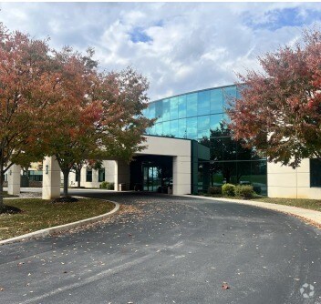 More Photos Of 250 Fame Ave, Hanover Medical For Sale