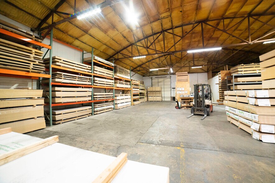 More Photos Of 518 13th St, Greeley Warehouse For Lease