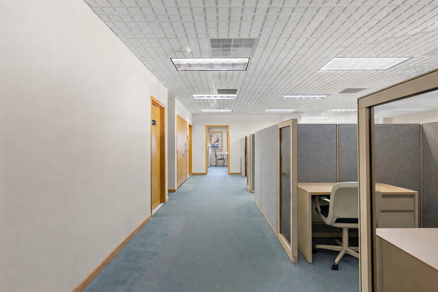 More Photos Of 675 Route 72 E, Manahawkin Office For Sale