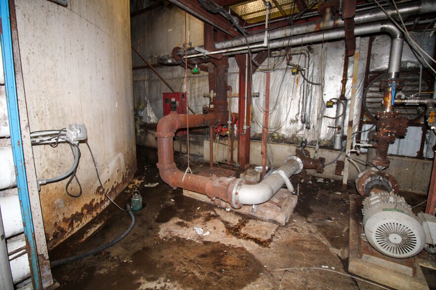 More Photos Of 6059 159th St, Galva Food Processing For Sale