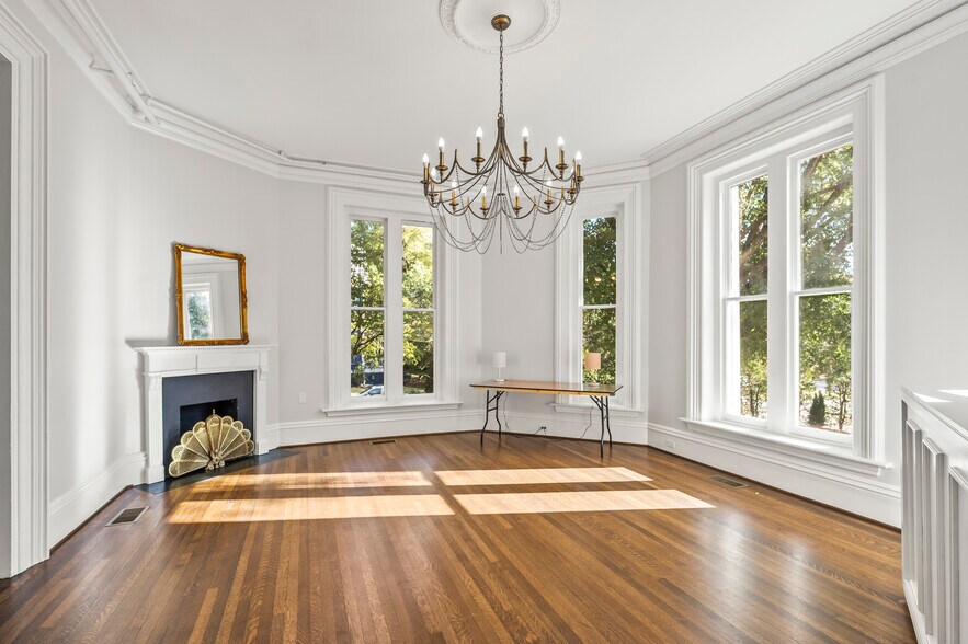 More Photos Of 507 N Church St, Greensboro Specialty For Sale