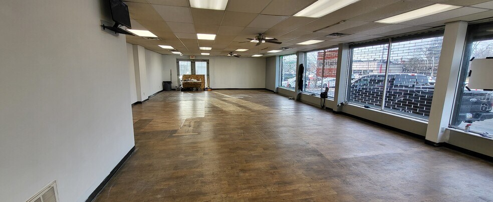 Primary Photo Of 7741 Frankford Ave, Philadelphia Freestanding For Sale