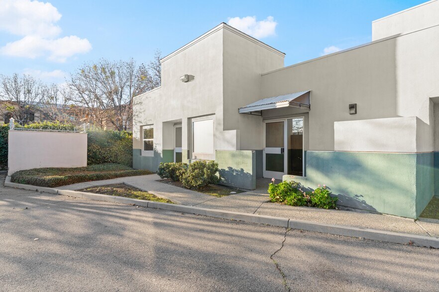 More Photos Of 5309 Carrington Cir, Stockton Healthcare For Sale