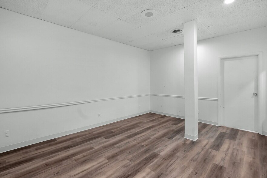 More Photos Of 3184 W Broad St, Columbus Medical For Lease