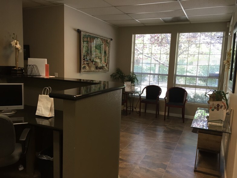 More Photos Of 805 Douglas Blvd, Roseville Office Residential For Lease