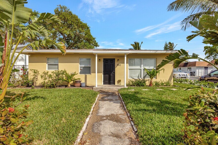 More Photos Of 832 S J St, Lake Worth Beach Multifamily For Sale