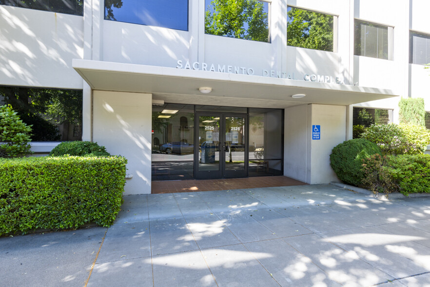 Primary Photo Of 2525 K St, Sacramento Medical For Lease