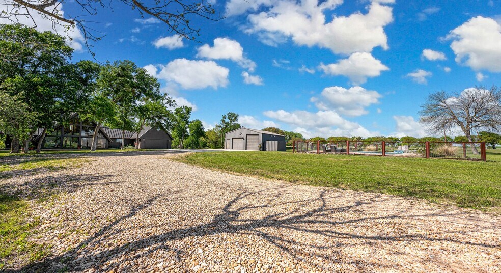 More Photos Of 4158 Creek Rd, Temple Specialty For Sale