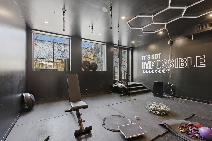 More Photos Of 319 Broadway, Brooklyn Apartments For Lease