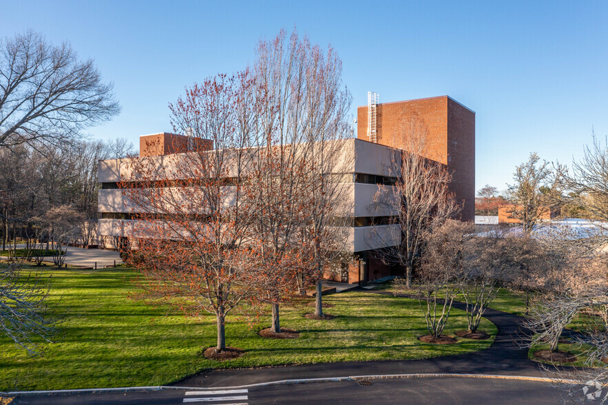 Primary Photo Of 7 Shattuck Rd, Andover Manufacturing For Lease