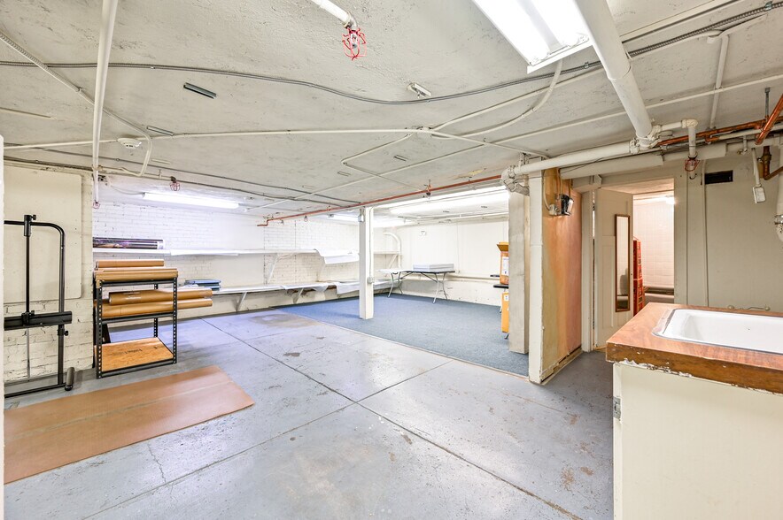 More Photos Of 108 Don Gaspar Ave, Santa Fe General Retail For Lease