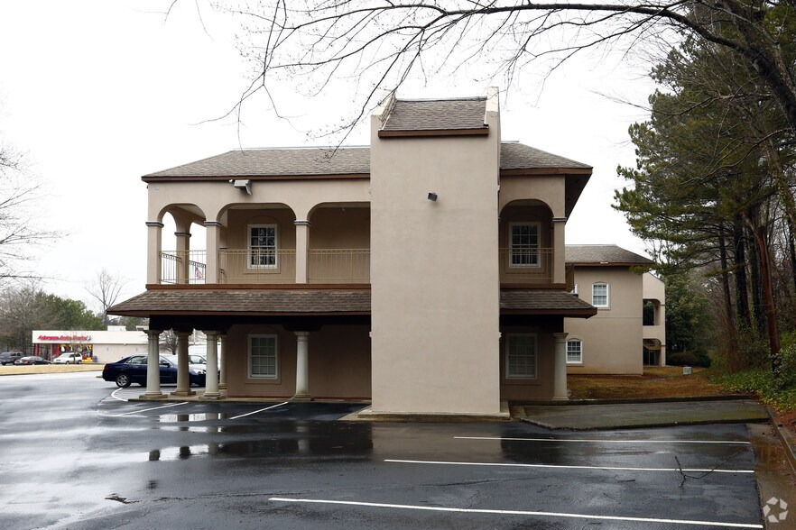 More Photos Of 6251 Smithpointe Dr, Peachtree Corners Office Residential For Lease